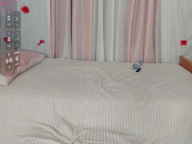 Crazykitta live cam on BongaCams
