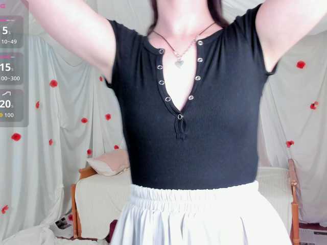 Crazykitta live cam on BongaCams