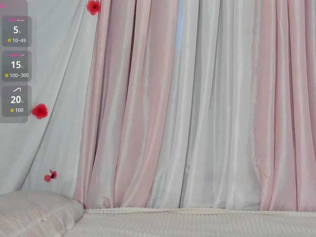 Crazykitta live cam on BongaCams