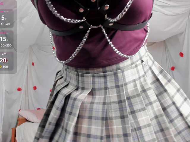 Crazykitta live cam on BongaCams