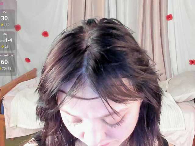 Crazykitta live cam on BongaCams