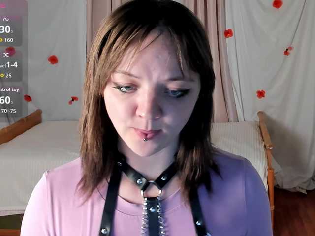 Crazykitta live cam on BongaCams