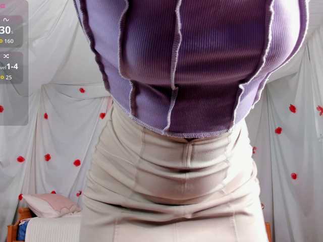 Crazykitta live cam on BongaCams