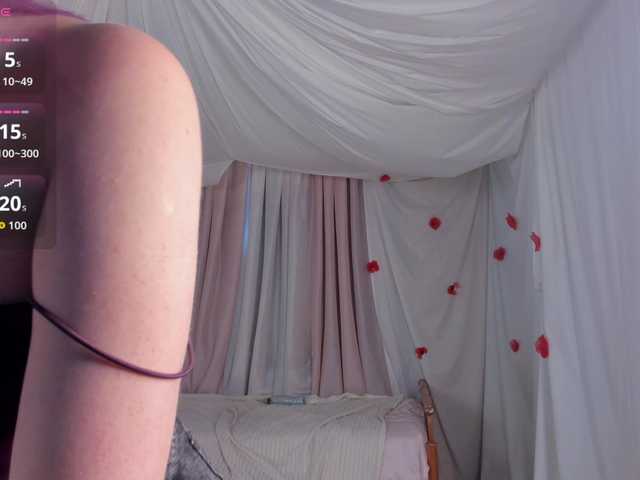 Crazykitta live cam on BongaCams