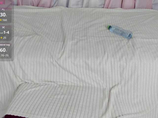 Crazykitta live cam on BongaCams