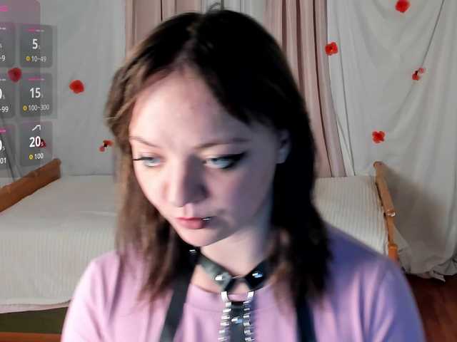 Crazykitta live cam on BongaCams