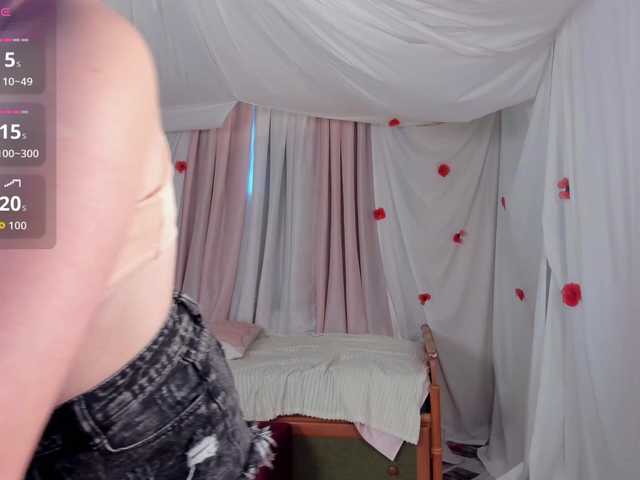 Crazykitta live cam on BongaCams