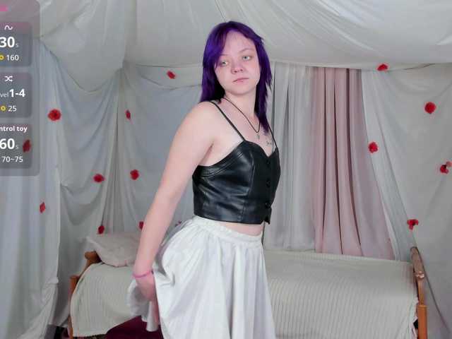 Crazykitta live cam on BongaCams