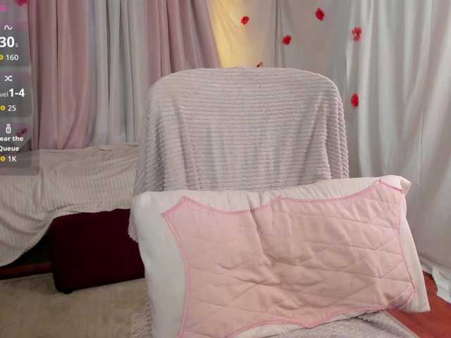 Crazykitta live cam on BongaCams