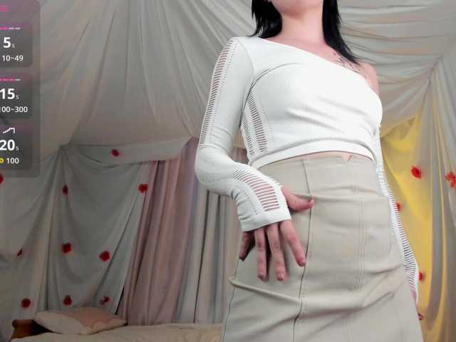 Crazykitta live cam on BongaCams