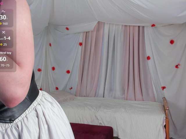 Crazykitta live cam on BongaCams