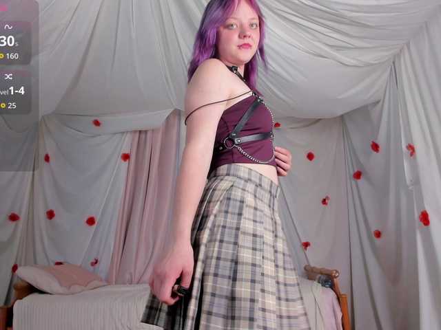 Crazykitta live cam on BongaCams