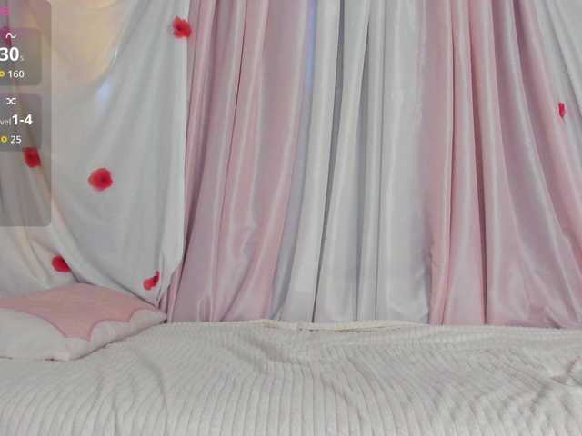 Crazykitta live cam on BongaCams