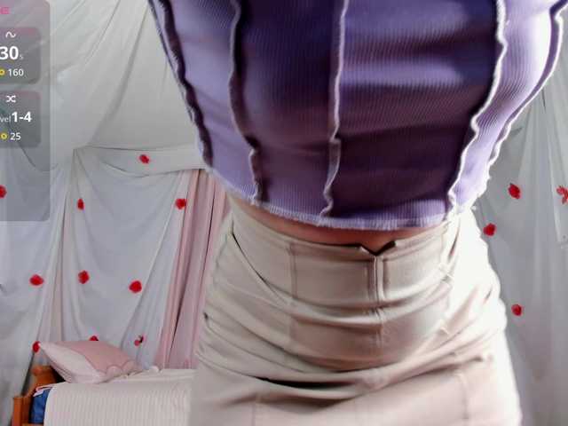 Crazykitta live cam on BongaCams