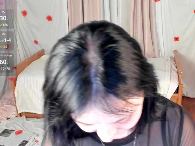 Crazykitta live webcam show