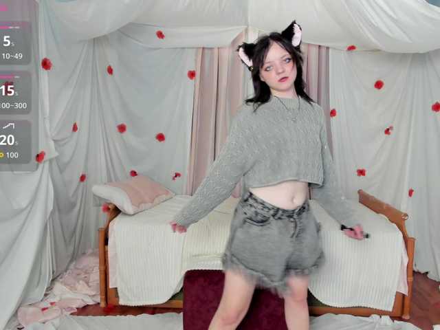 Crazykitta live cam on BongaCams