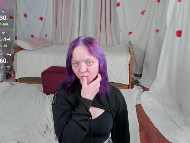 Crazykitta live cam on BongaCams
