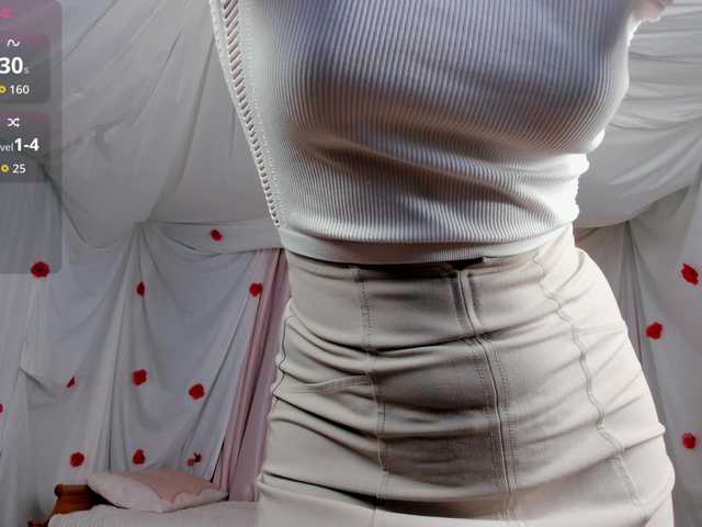 Crazykitta live cam on BongaCams
