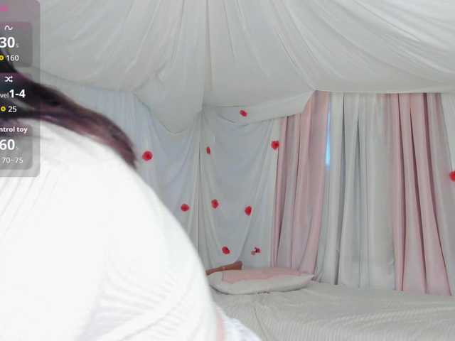 Crazykitta live cam on BongaCams