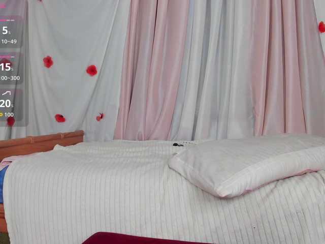 Crazykitta live cam on BongaCams