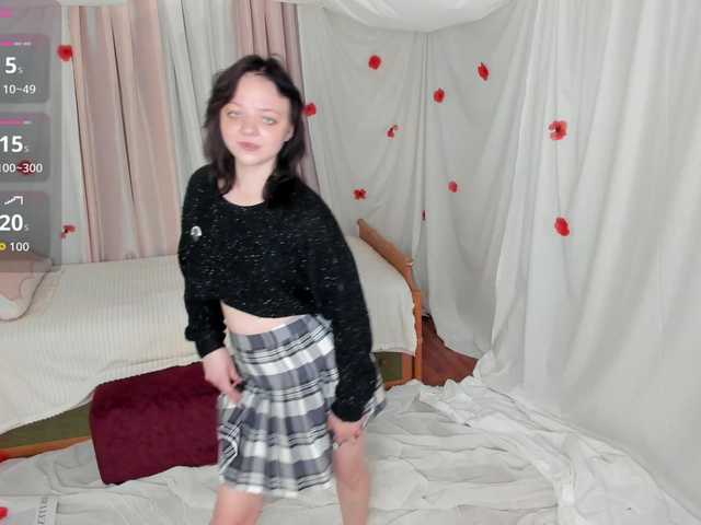 Crazykitta live cam on BongaCams