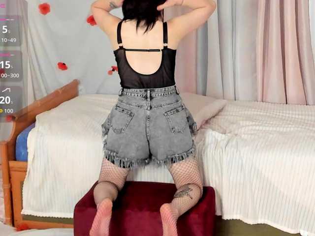 Crazykitta live webcam show