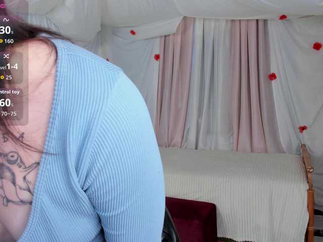 Crazykitta live cam on BongaCams