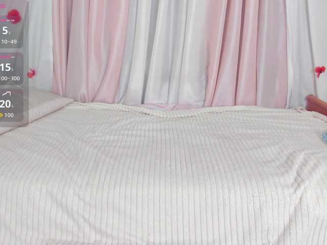 Crazykitta live cam on BongaCams