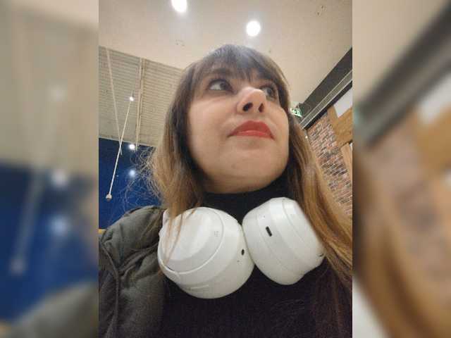 Kozanurka live cam on BongaCams