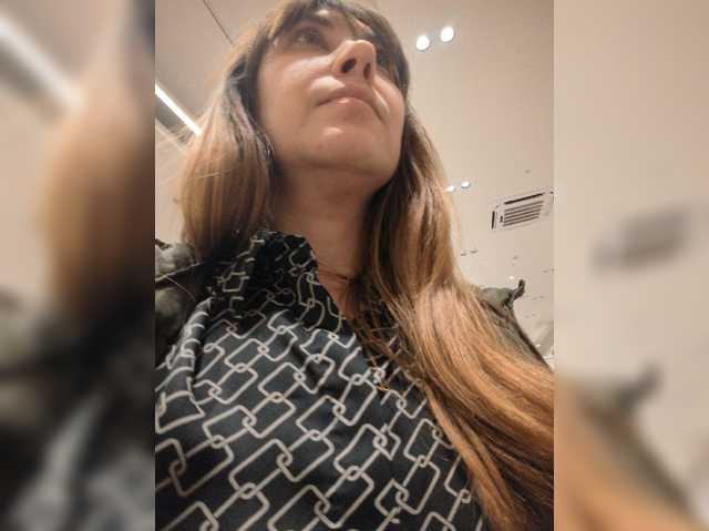 Kozanurka live cam on BongaCams