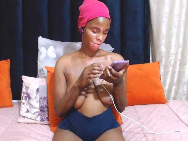 reallylisavibes25 live sex show
