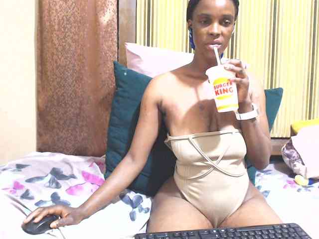 Reallylisavibes25 webcam