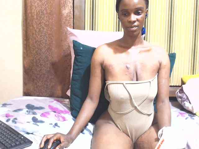 Reallylisavibes25 webcam