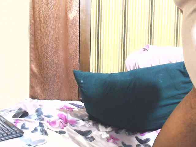 Modelo: Reallylisavibes25
