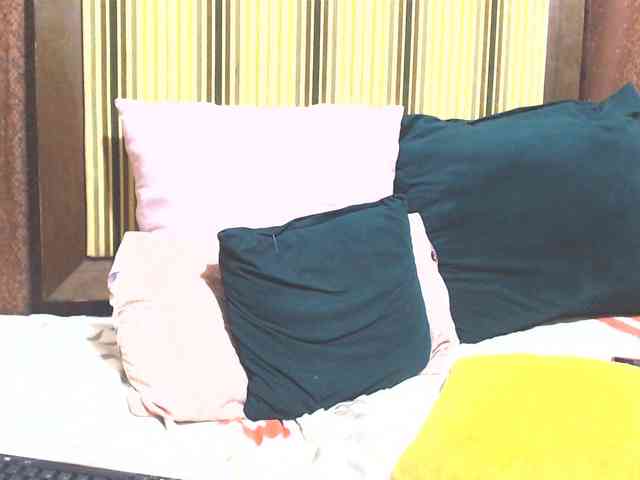 Reallylisavibes25 webcam