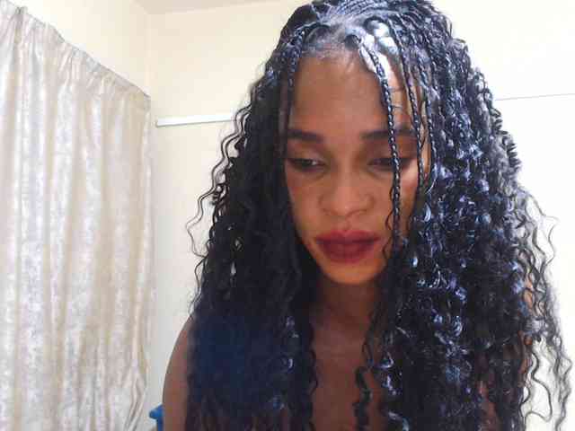 Reallylisavibes25 webcam
