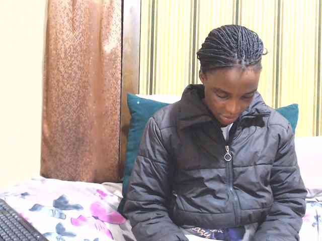 Reallylisavibes25 webcam