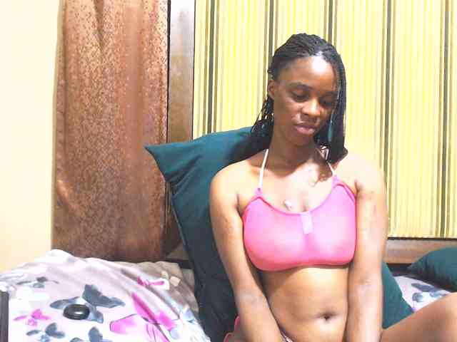 Reallylisavibes25 webcam