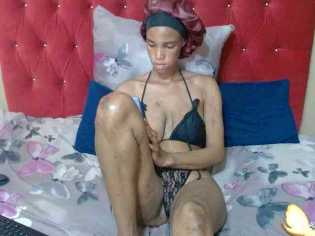 Reallylisavibes25 webcam