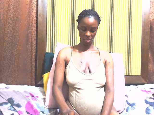 Reallylisavibes25 webcam