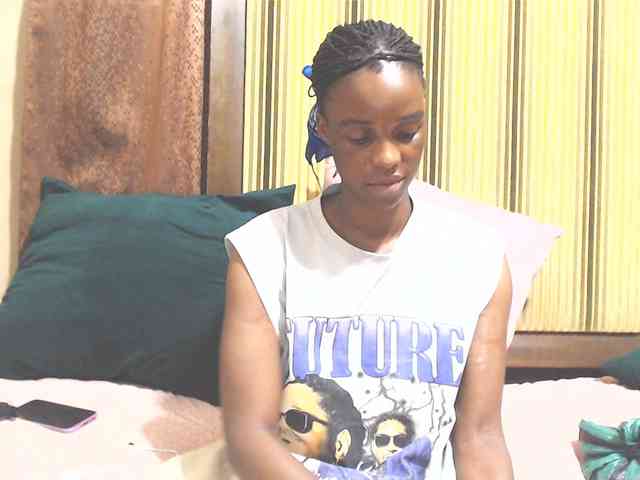 Reallylisavibes25 webcam