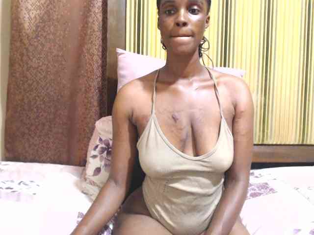 Reallylisavibes25 webcam