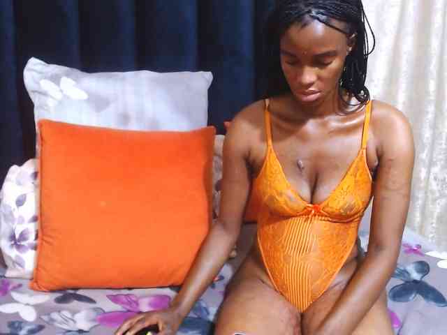 Reallylisavibes25 webcam