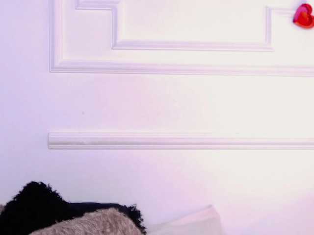 NoaBlossom live cam on BongaCams