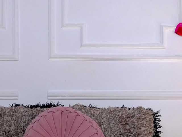NoaBlossom live cam on BongaCams