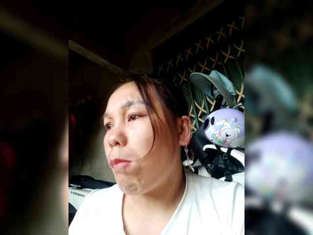 Liam-10 webcam