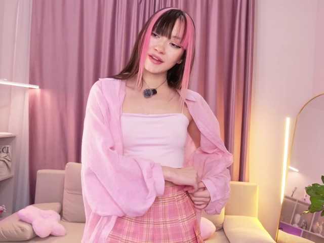MiiyaCute live cam on BongaCams