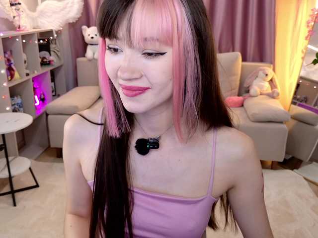 MiiyaCute live cam on BongaCams