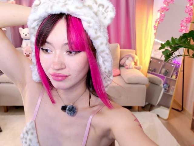 MiiyaCute live cam on BongaCams