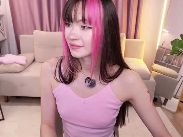 MiiyaCute live cam on BongaCams